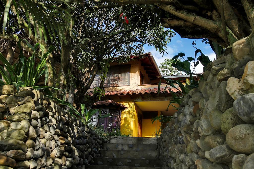 Casa Madre Tierra Hotel Vilcabamba Eksteriør billede